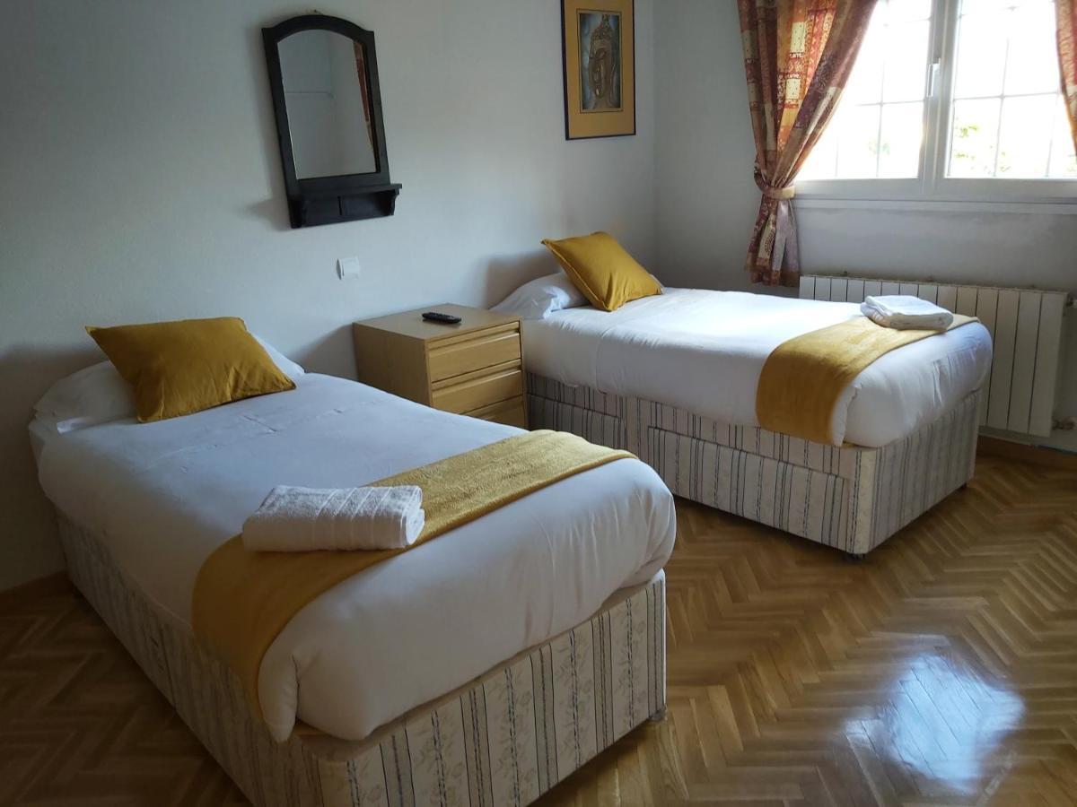 Chalet Avila Rooms Madrid Ngoại thất bức ảnh
